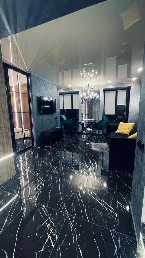 Apartment Luxury Design In The Center Of