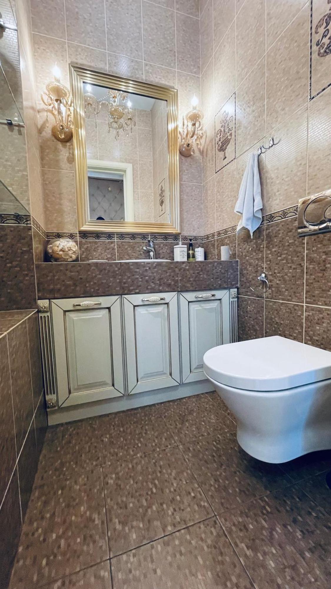 Luxury Design In The Center Of Apartment Kyiv