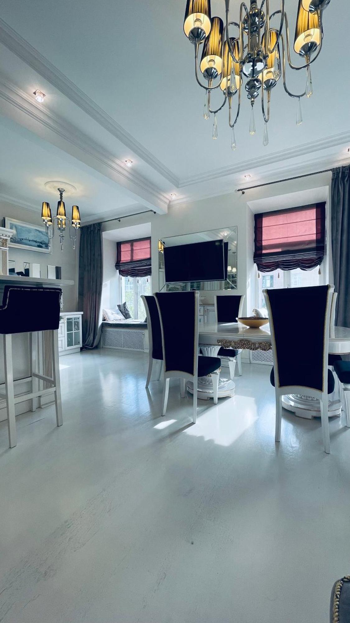 Luxury Design In The Center Of Kijów