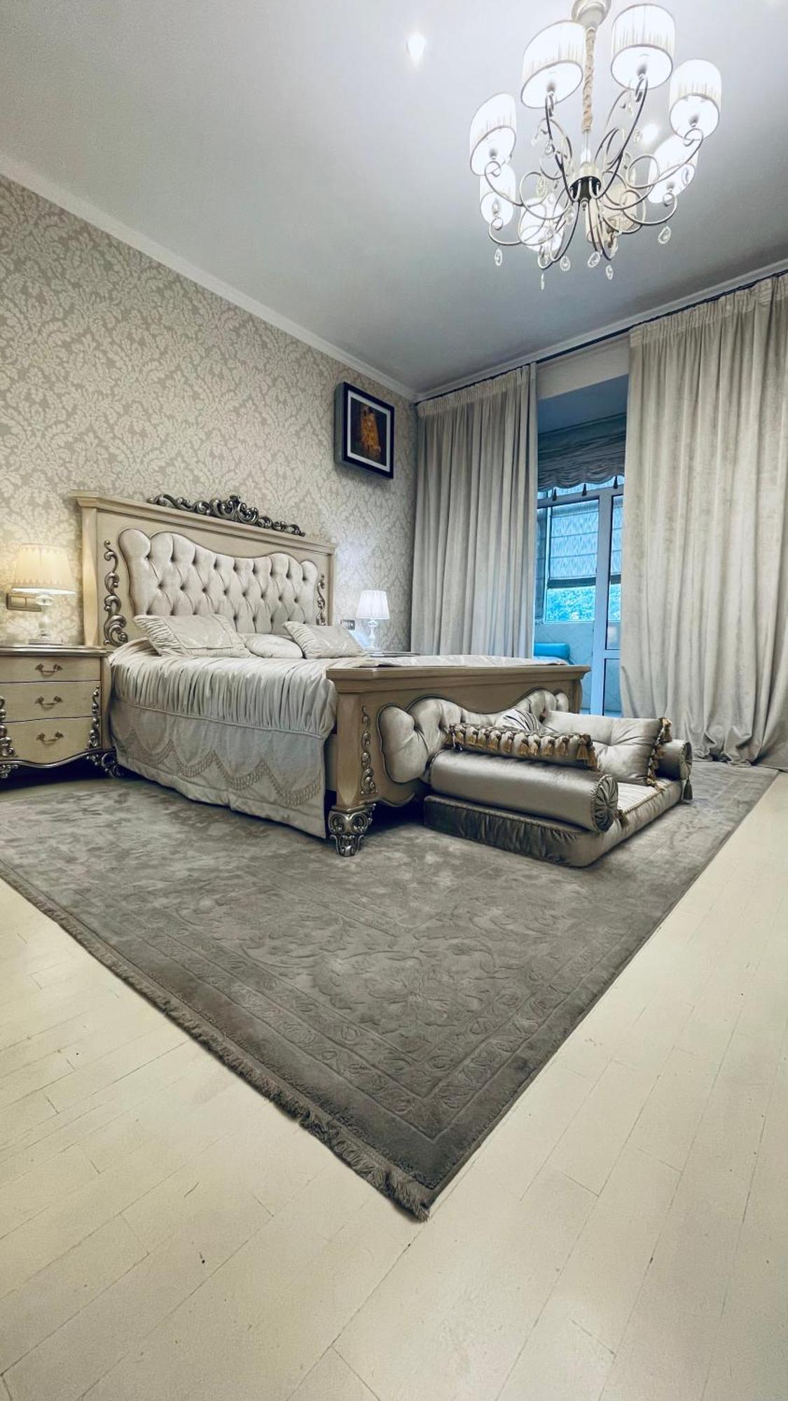 Luxury Design In The Center Of Apartament