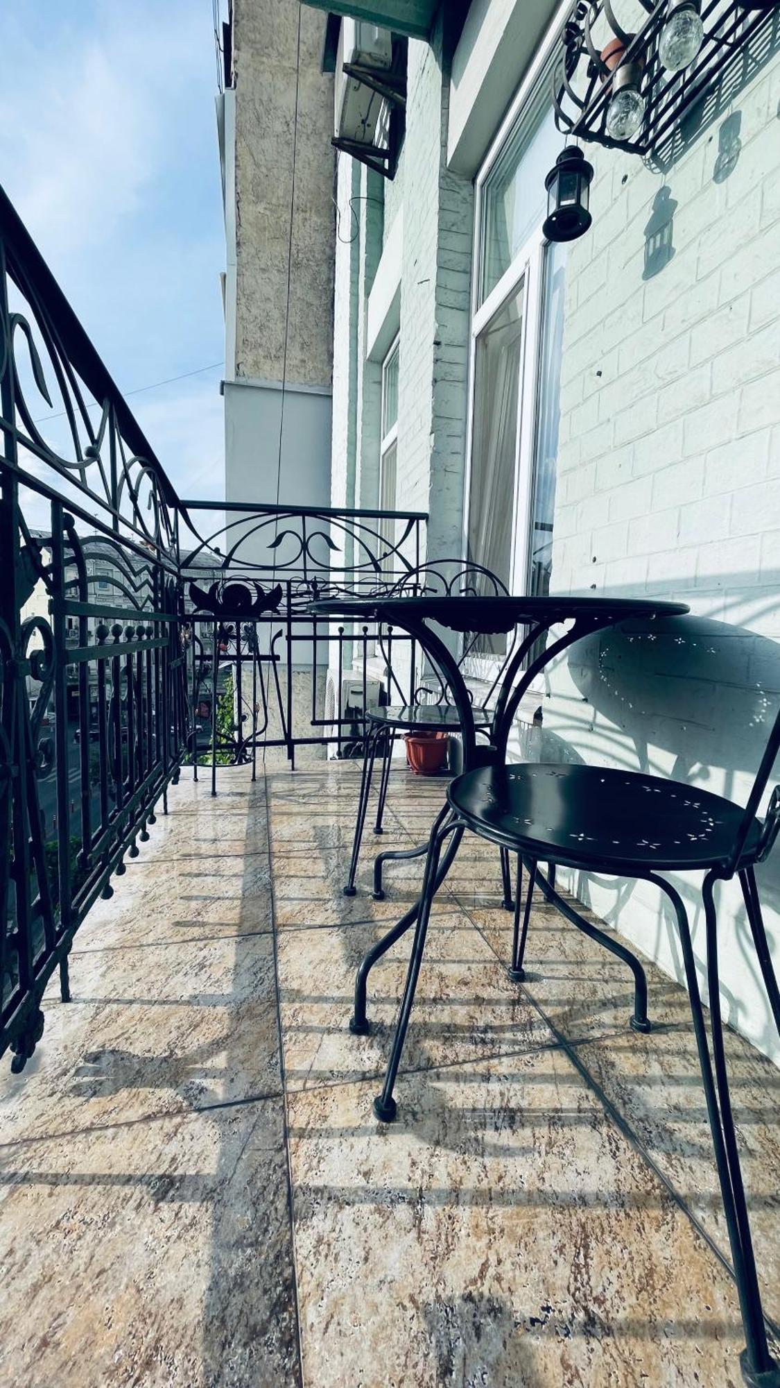 Luxury Design In The Center Of Apartament